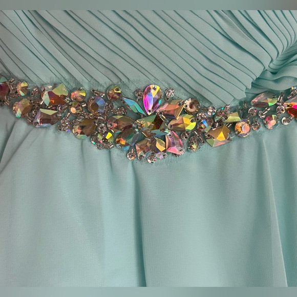 Dancing Queen Strapless Dress - Picture 3 of 9